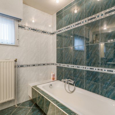 Office for sale in Izegem