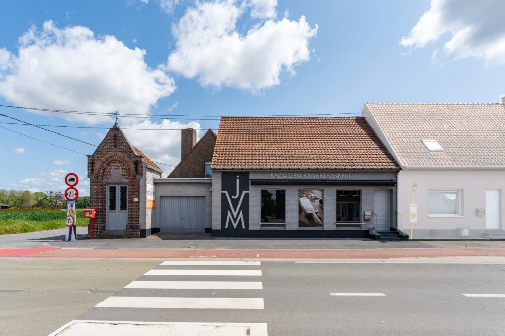Office for sale in Izegem
