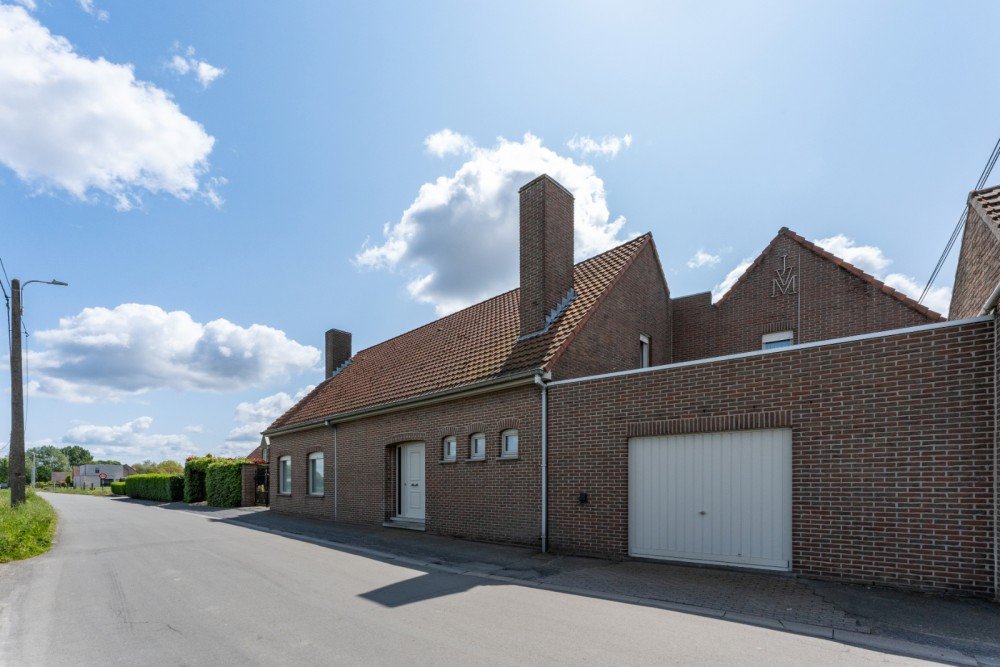 Office for sale in Izegem