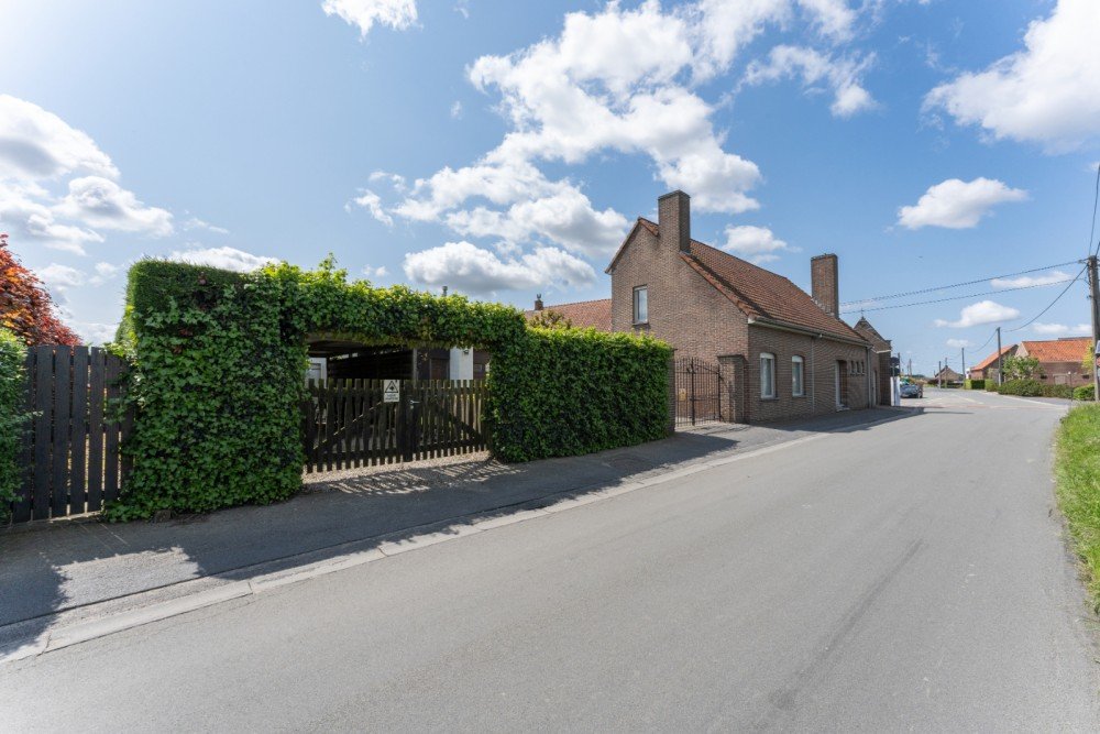Office for sale in Izegem