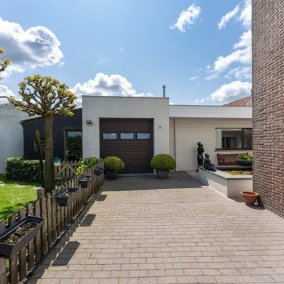Office for sale in Izegem