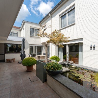 Office for sale in Izegem