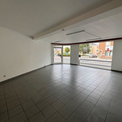 Commercial property for rent in Sint-Gillis-Waas
