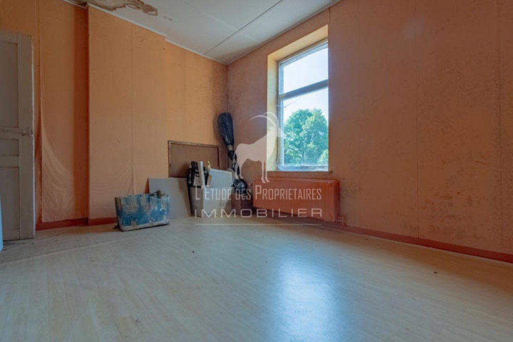 House for sale in Morlanwelz