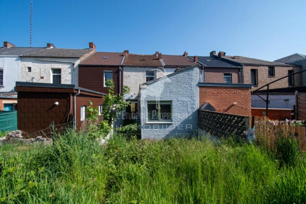 House for sale in Morlanwelz