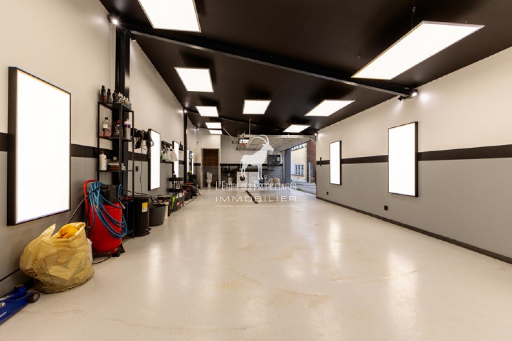 Warehouse for sale in Haine-Saint-Paul