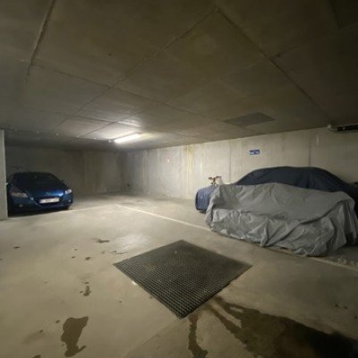 Covered parking area for sale in Ghent