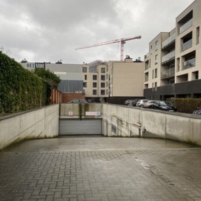 Covered parking area for sale in Ghent