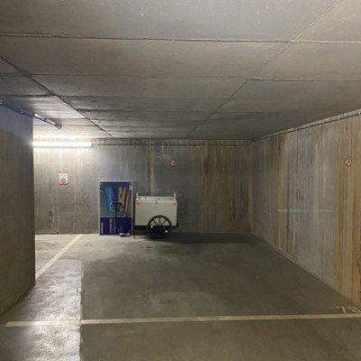 Covered parking area for sale in Ghent
