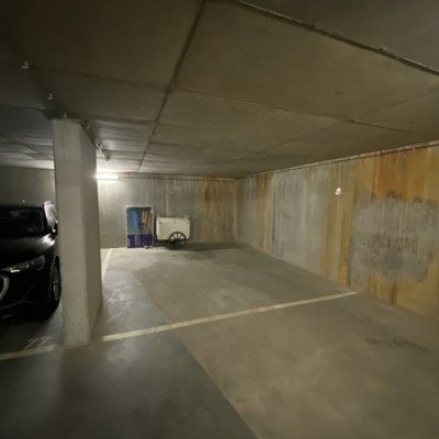 Covered parking area for sale in Ghent