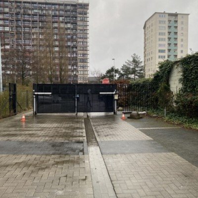 Covered parking area for sale in Ghent
