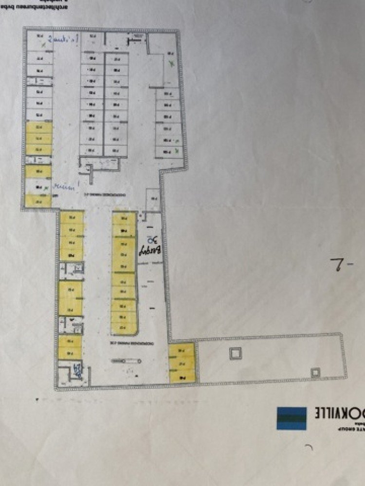 Covered parking area for sale in Ghent