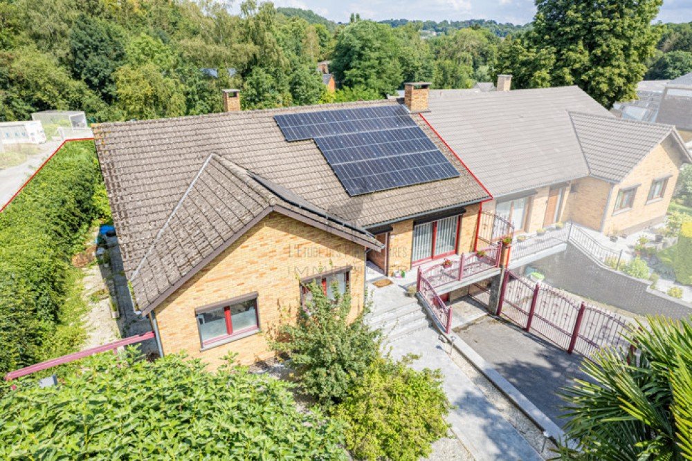 House for sale in Haine-Saint-Pierre