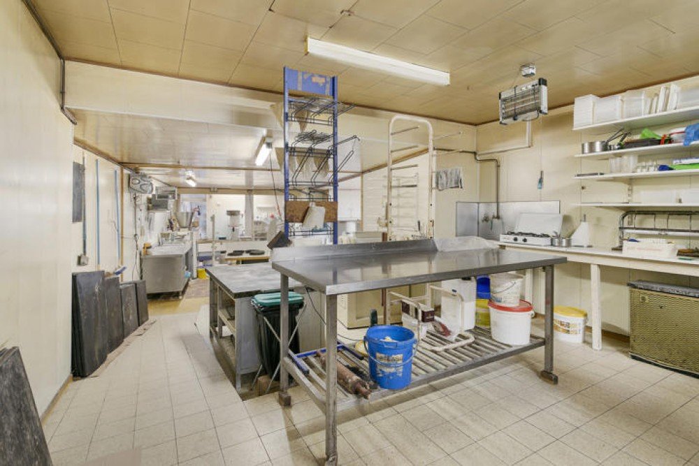 Commerciële eigendom te koop in Ronse