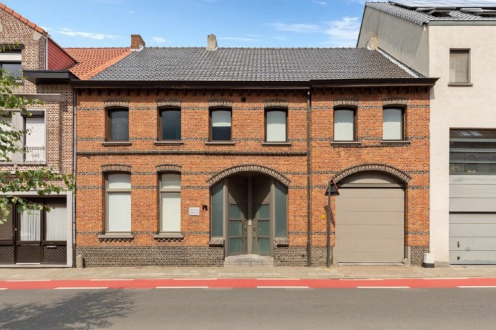 Commercial property for rent in Sint-Niklaas
