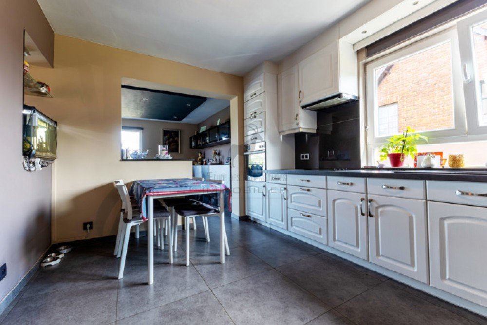 House for sale in Bouffioulx