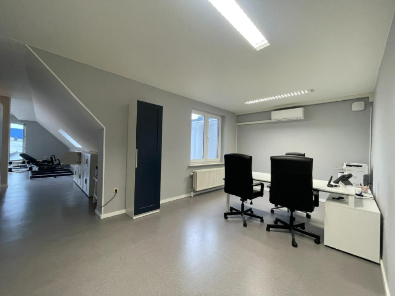 Kantoor te huur in Sint-Denijs-Westrem