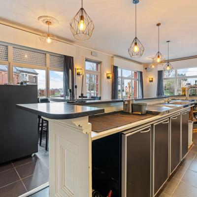 Commercial property for sale in Putte