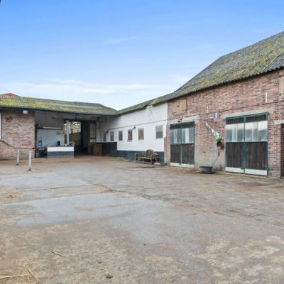Building mixed use for sale in Kortessem