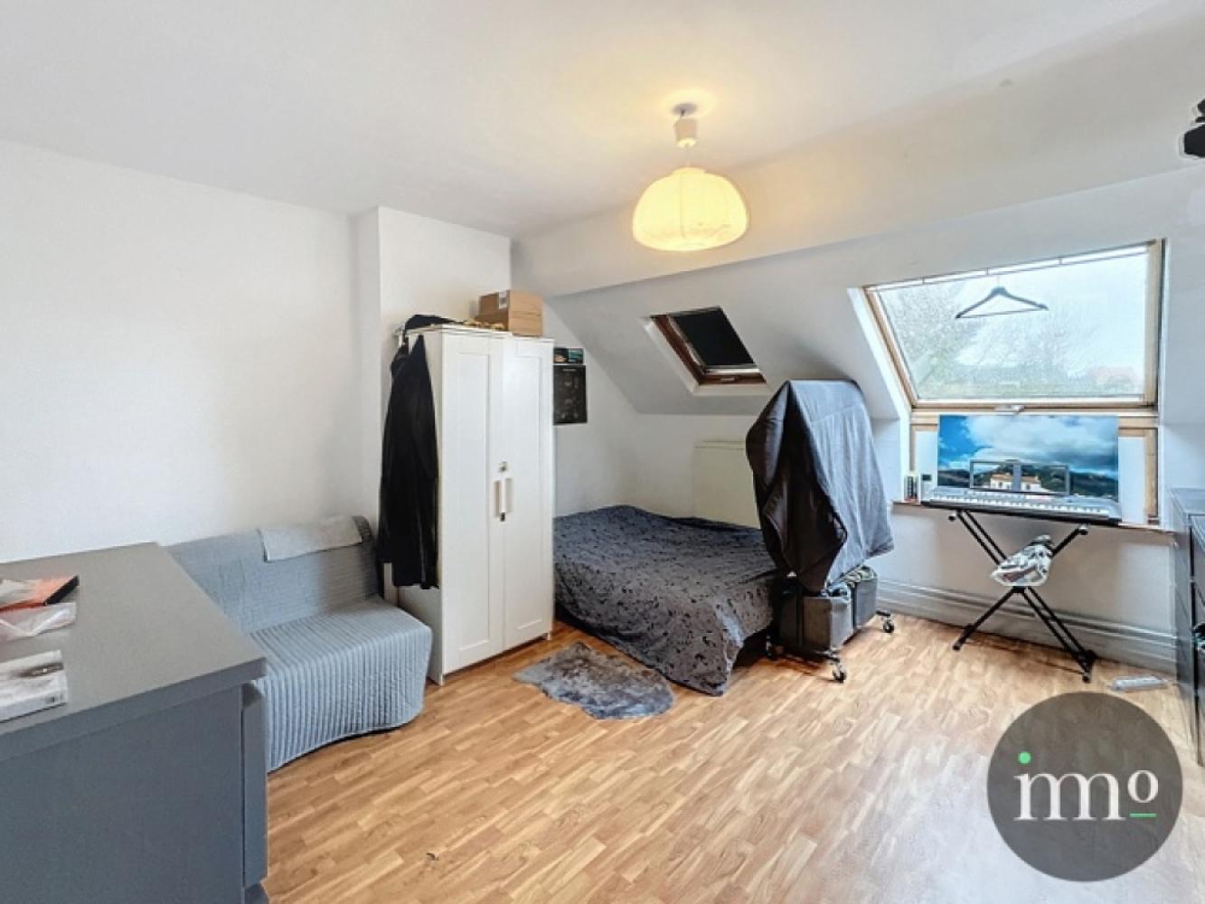 Building mixed use for sale in Berchem-Sainte-Agathe