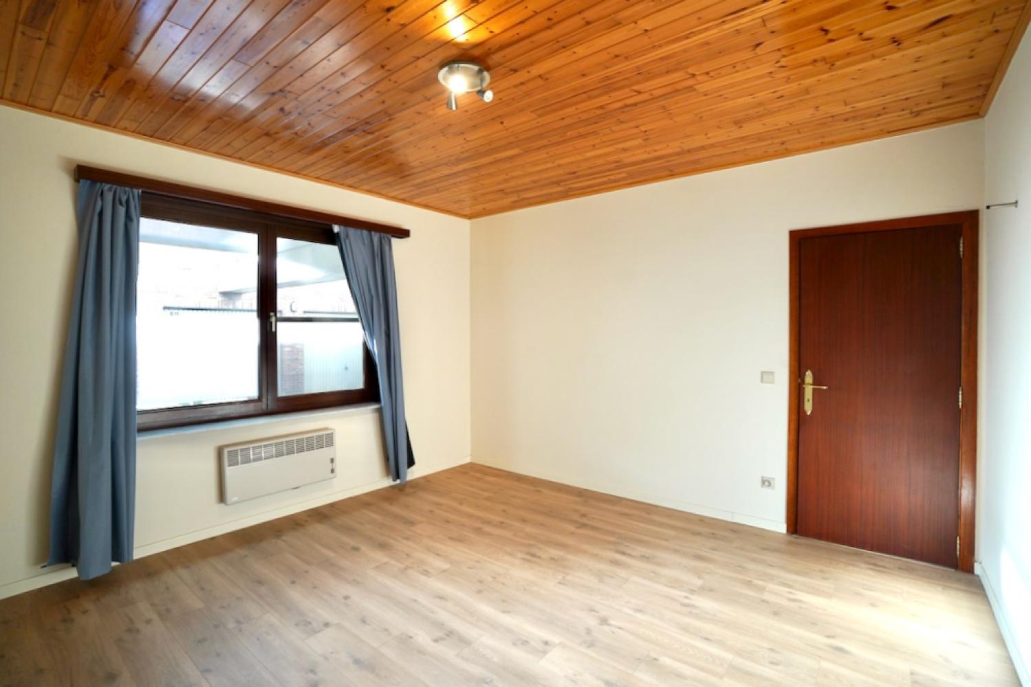 Gelijkvloers appartement te koop in Drongen