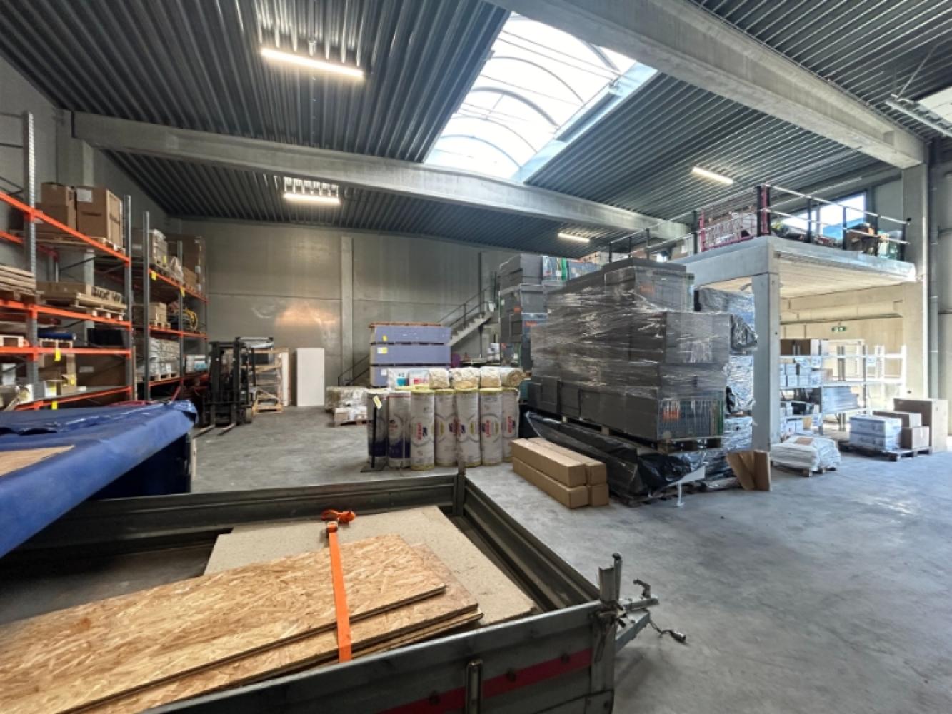 Magazijn te huur in Mariakerke