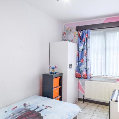 Gelijkvloers appartement te koop in Lokeren