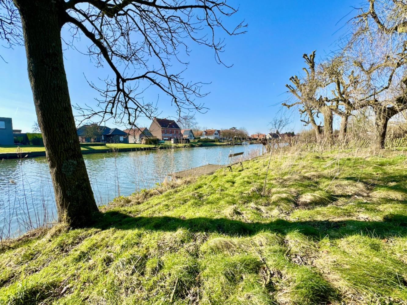Bouwgrond te koop in Drongen