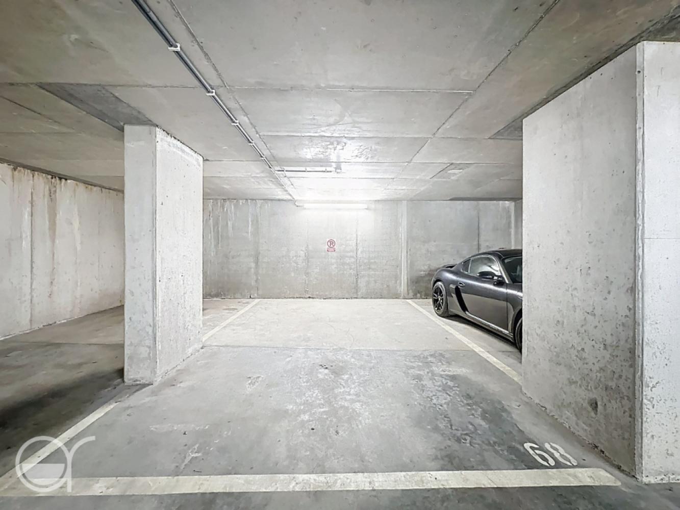 Garage / parking à louer à Gand