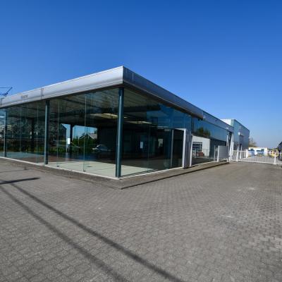 Industrial building for rent
