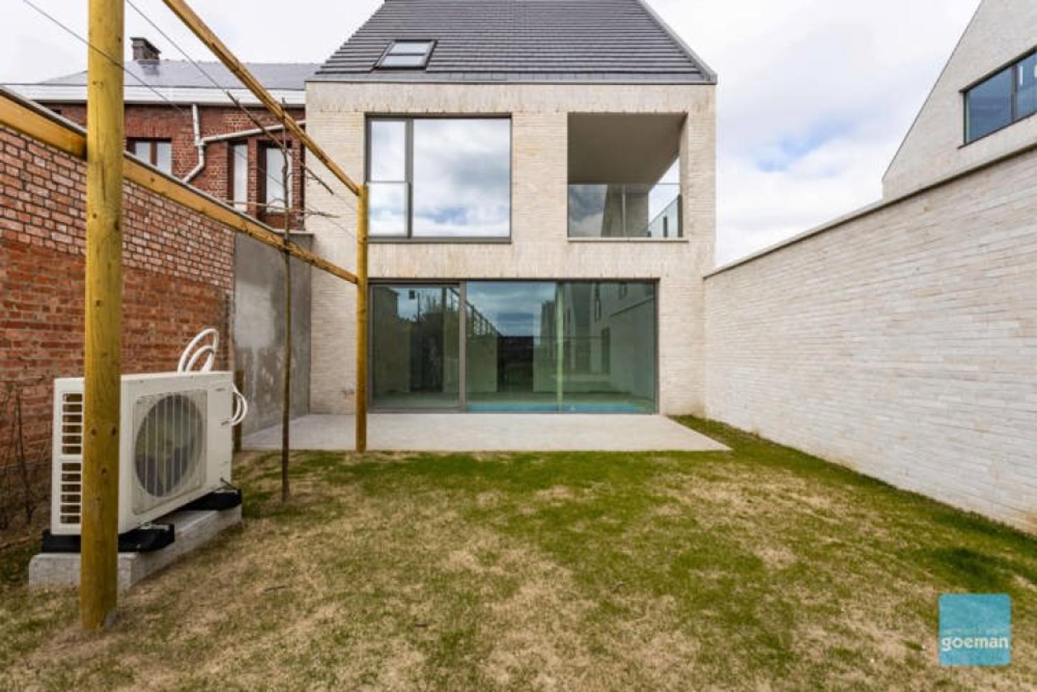 Gelijkvloers appartement te koop in Lede
