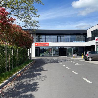Commercial property for rent