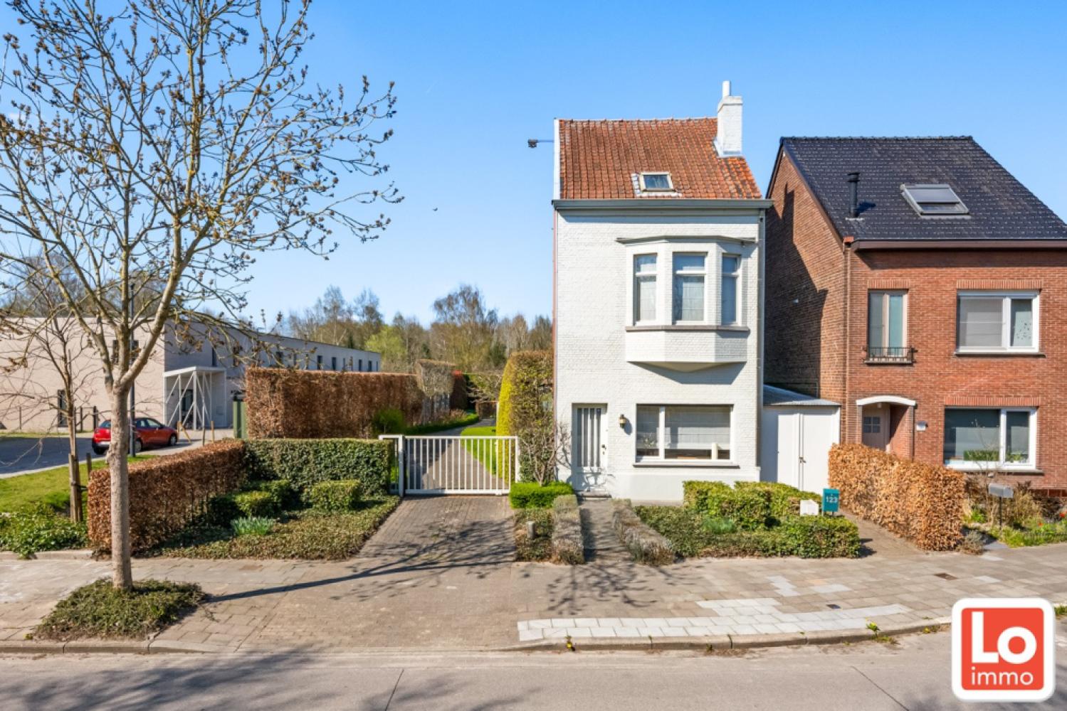House for sale in Sint-Amandsberg