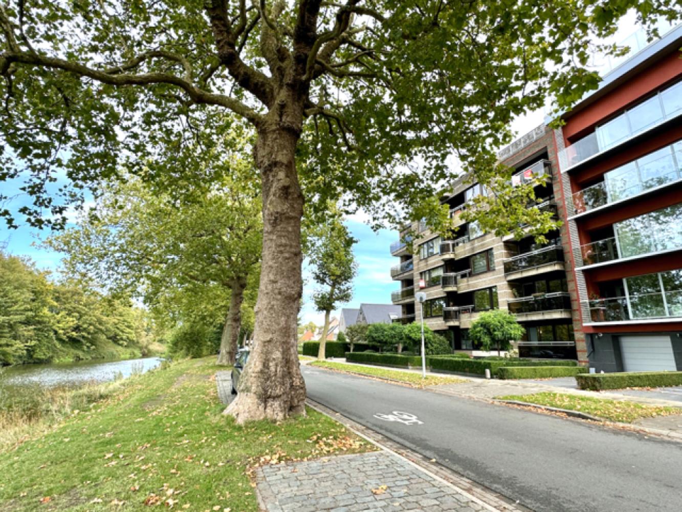 Gelijkvloers appartement te koop in Brugge