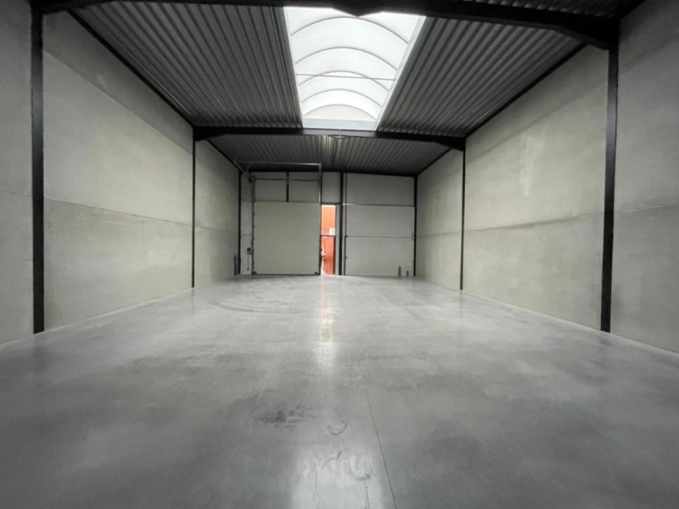 Commerciële eigendom te huur in Evergem