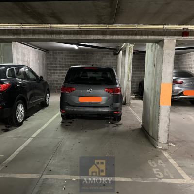 Garage / parking for rent