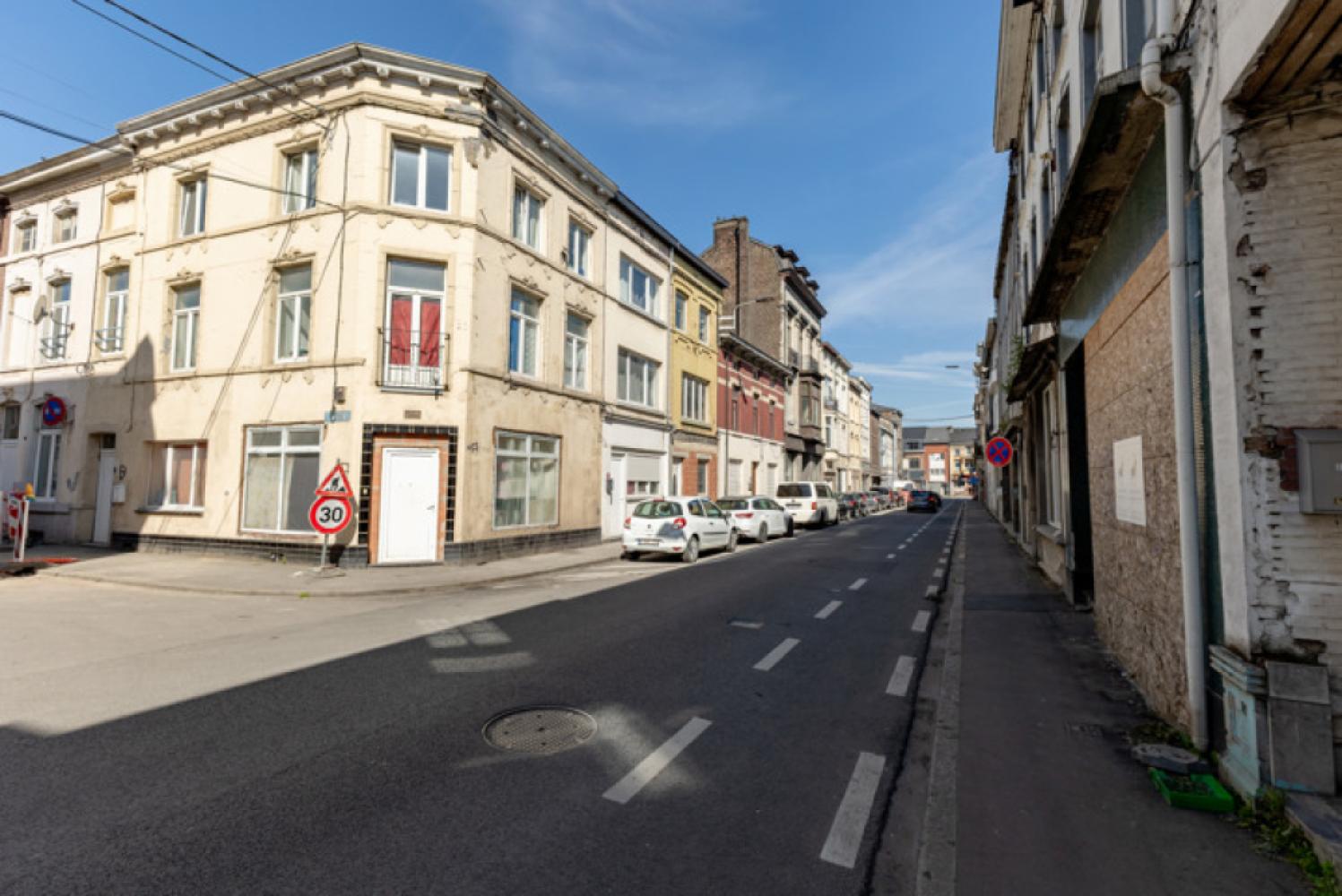 Bien commercial à louer à Marchienne-Au-Pont