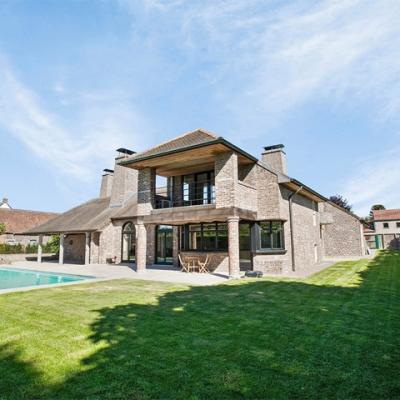 Villa for sale