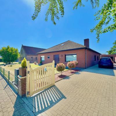 Bungalow for sale