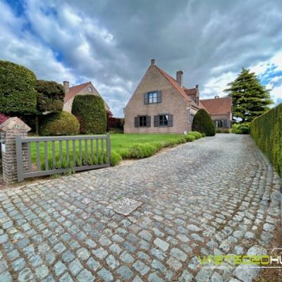 Villa for sale