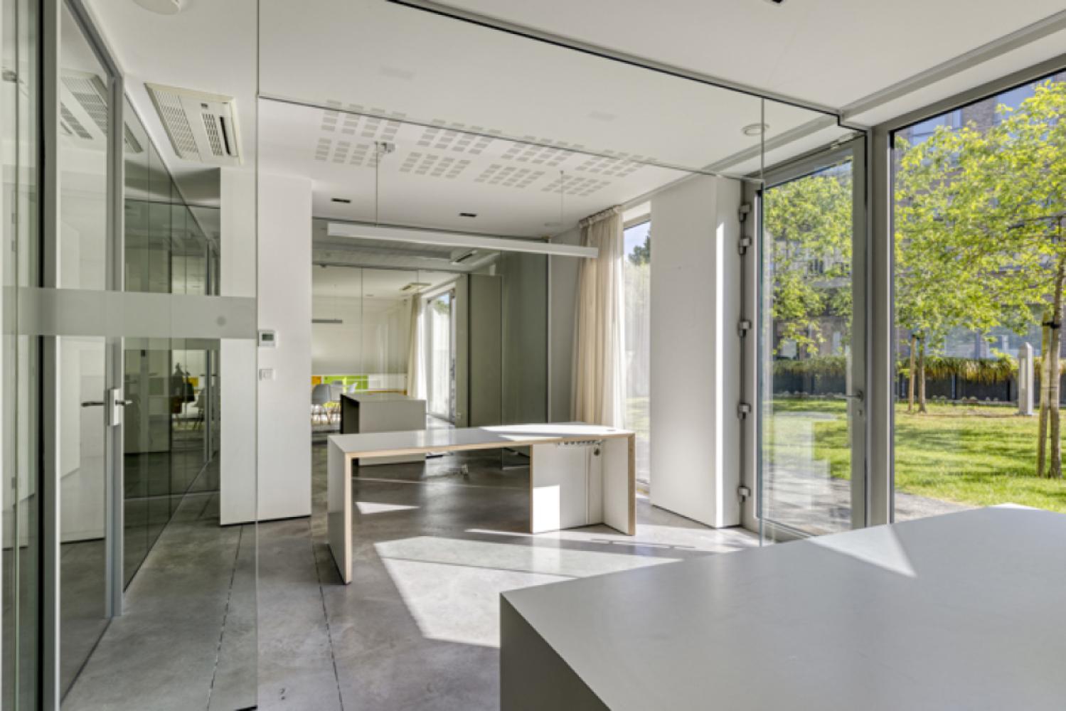 Office for sale in Strombeek-Bever