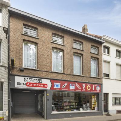 Building mixed use for sale