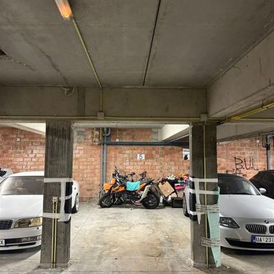 Overdekte parkeerplaats te koop