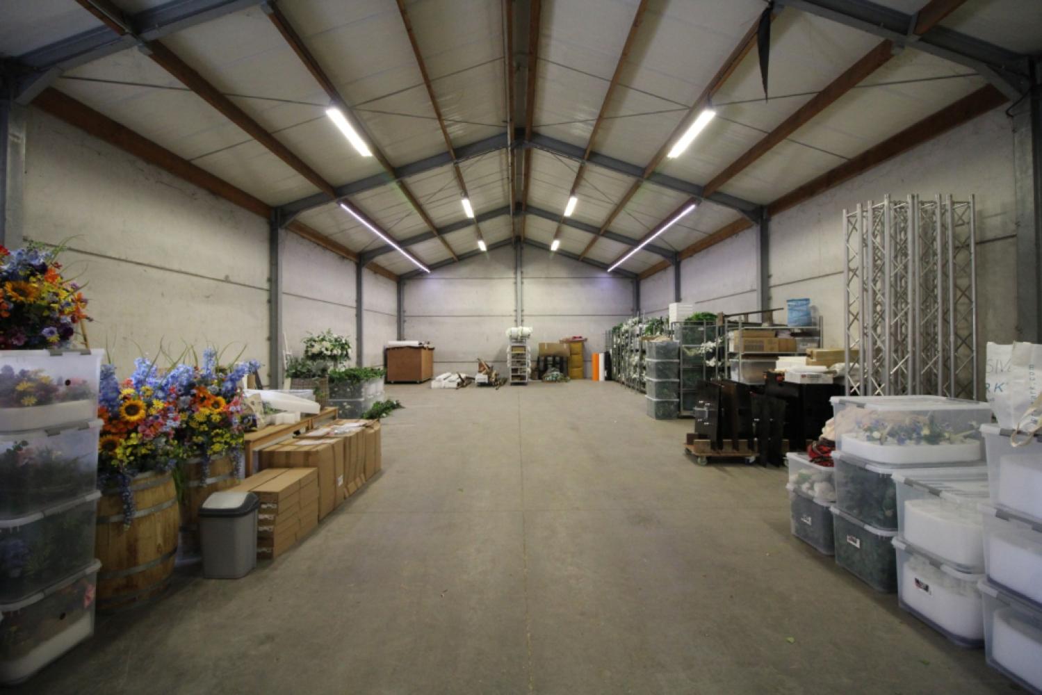 Bien industriel à vendre à Knesselare