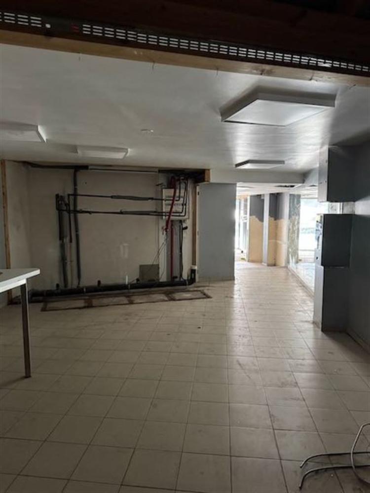 Kantoor te koop in Sint-Amandsberg