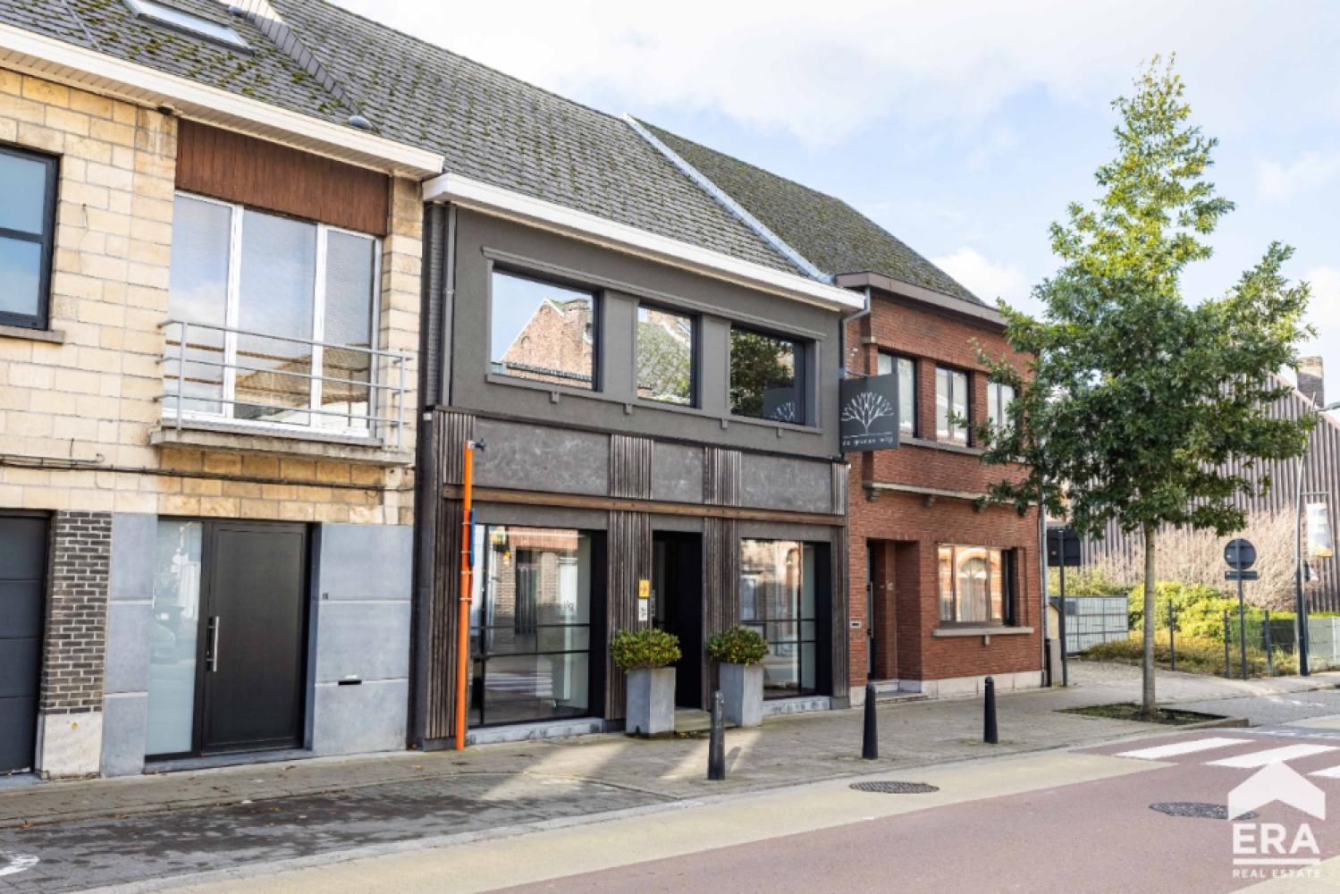 Commercial property for sale in Erembodegem