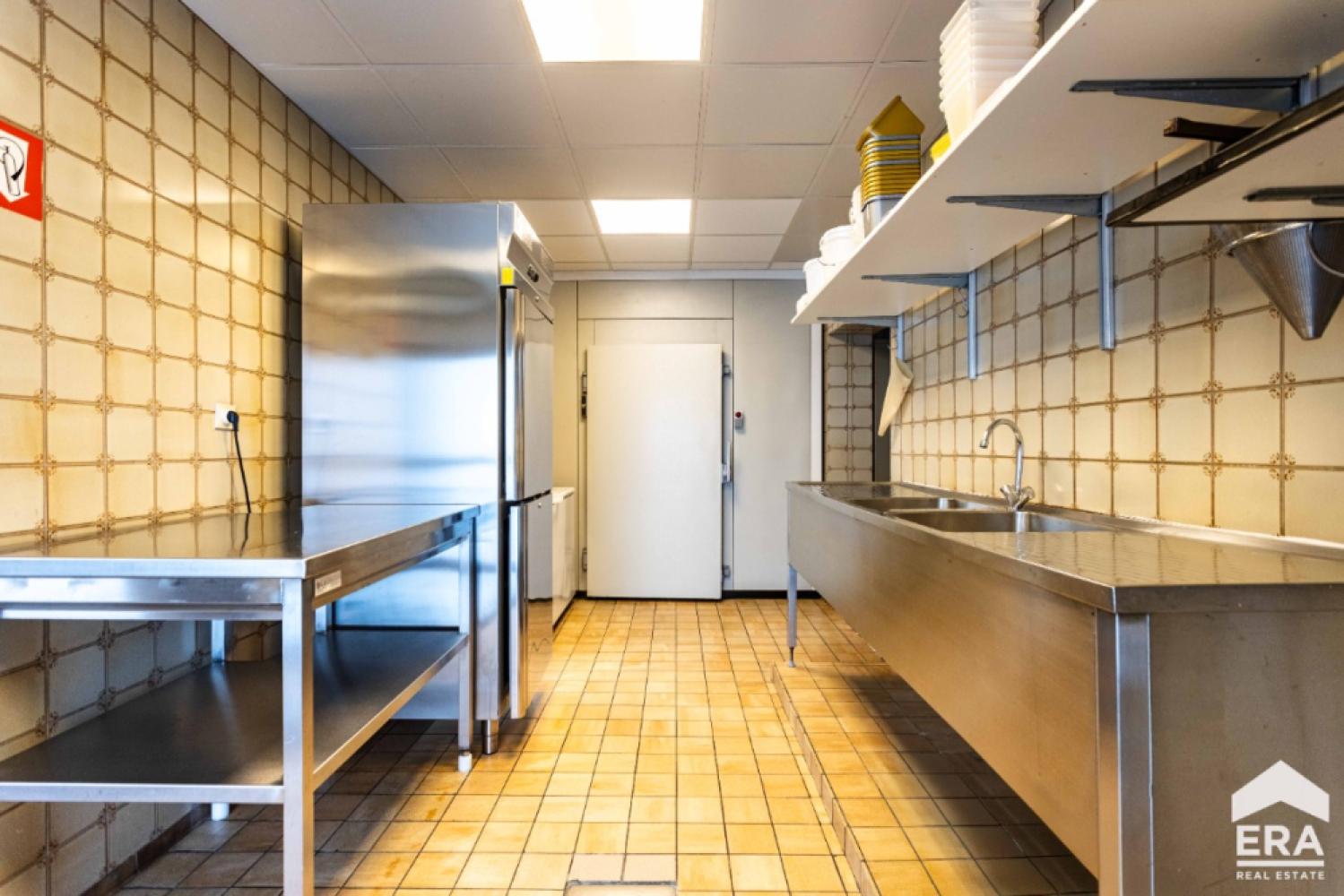 Commercial property for sale in Erembodegem