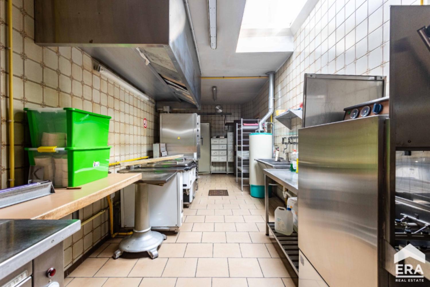 Commercial property for sale in Erembodegem