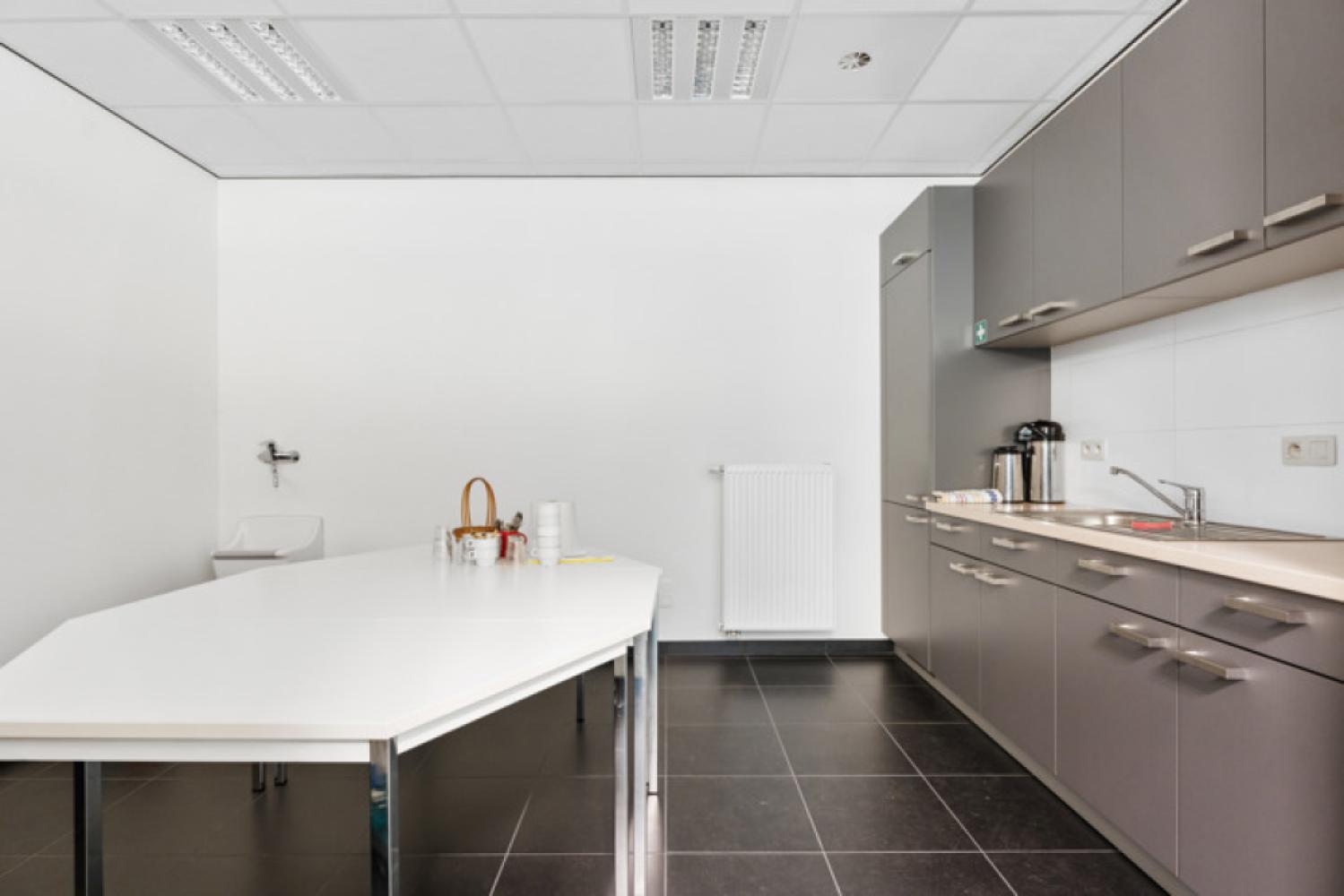 Bureau à vendre à Buggenhout