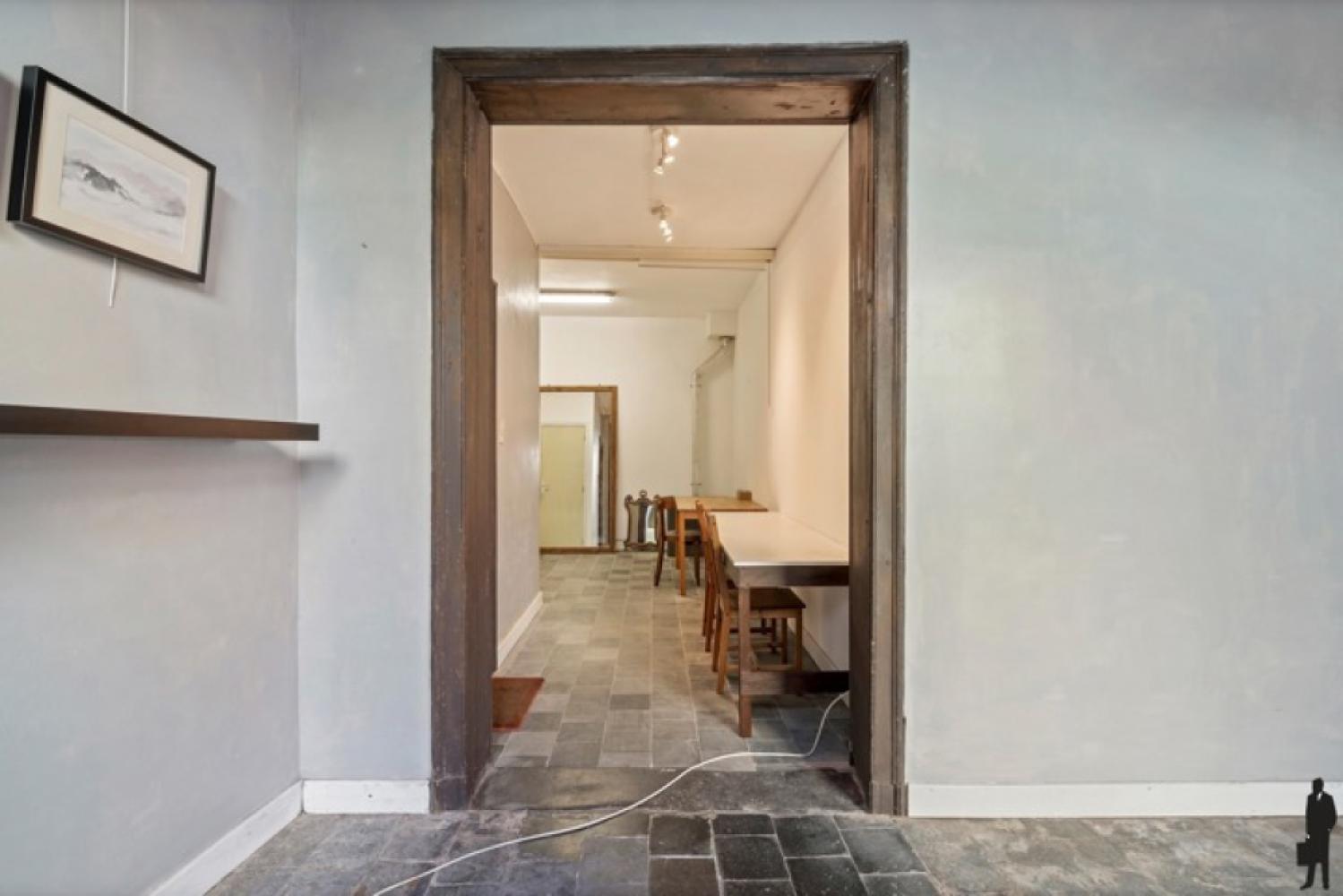 Building mixed use for sale in Antwerp